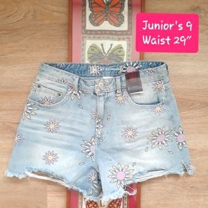 No Boundaries Daisy Deconstructed Denim Midi Shorts Junior's 9 / Waist 29"